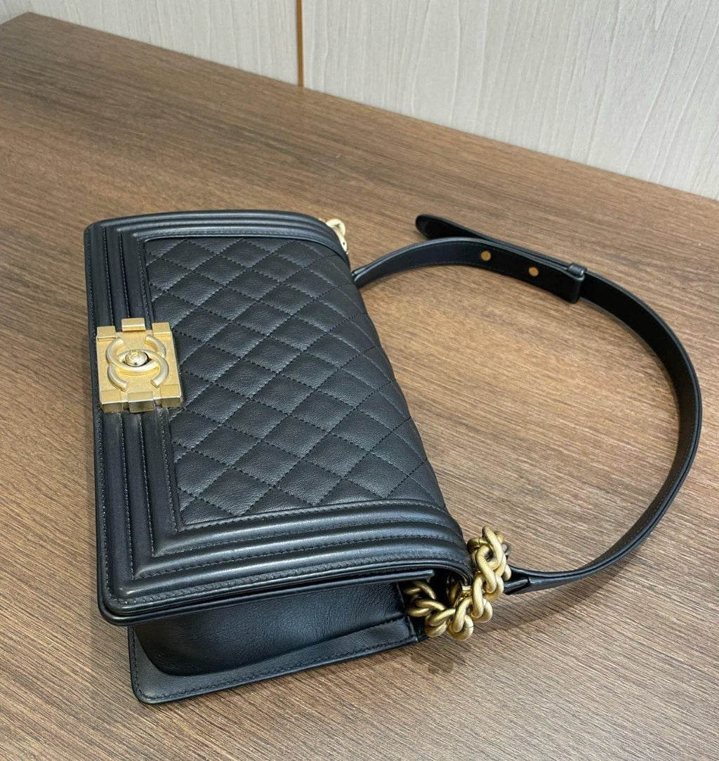 Chanel Leboy Calfskin MM Diamond Chain Shoulder Bag Crossbody Women