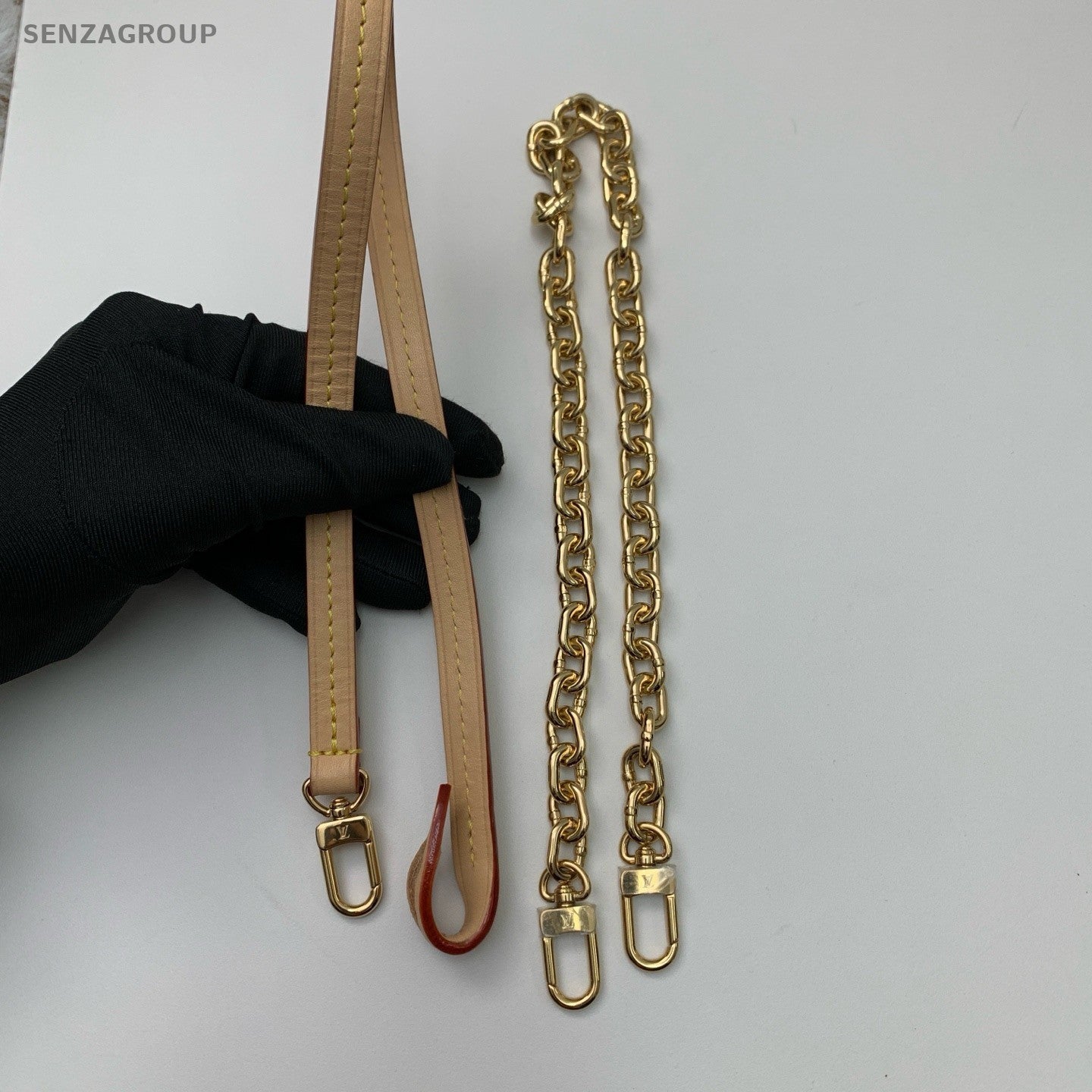 Louis Vuitton Pochette Accessories Monogram Shoulder Handbag