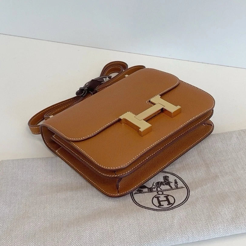 Authentic Hermes Constance19 Epsom Leather Shoulder Crossbody Silver Hardware