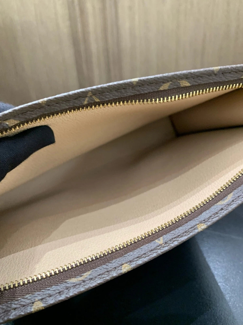 Louis Vuitton Monogram Canvas Toiletry Clutch Bag For Women