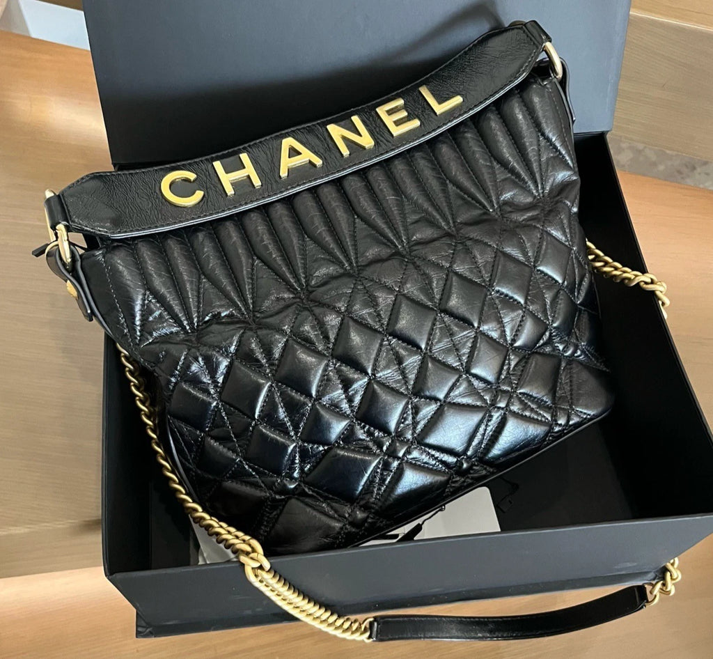 Chanel Oil Wax Diamond Chain Shoulder Bag Crossbody Bag Black Excellent