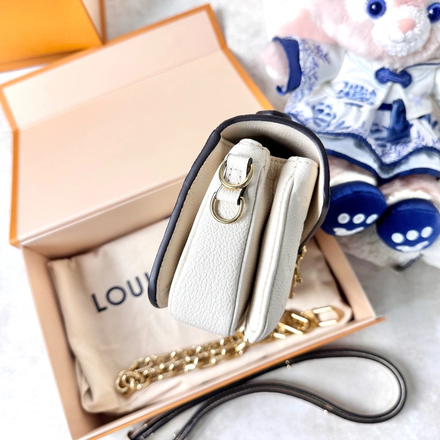 Louis Vuitton White Epi Leather Mini Messenger Bag For Women