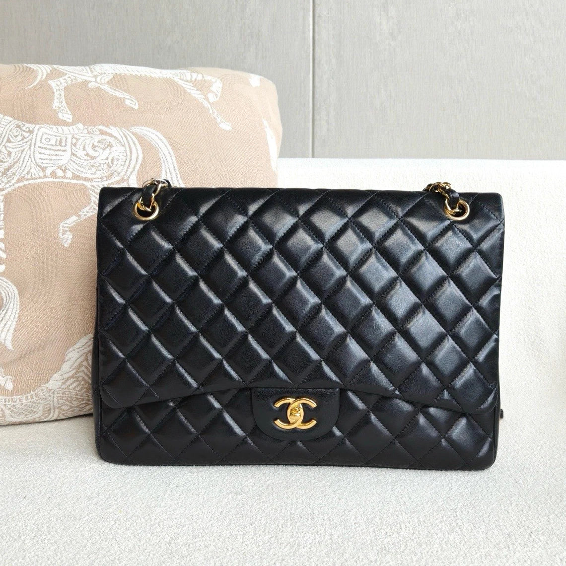 Chanel Classic Flap Maxi Lambskin Chain Shoulder Bag Black Gold Used Women
