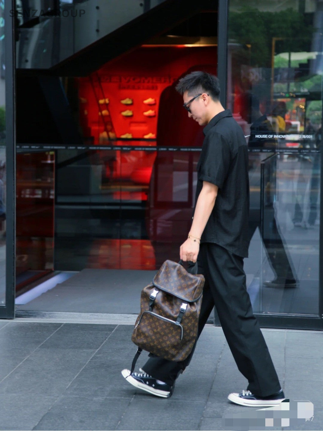 Louis Vuitton Monogram Zack Backpack almost brand new