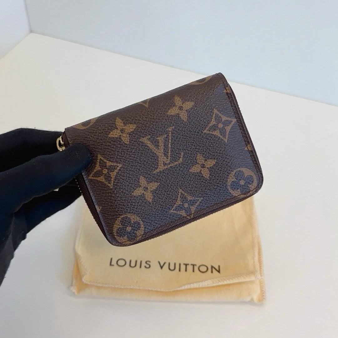 Louis Vuitton Zippy Monogram Canvas Brown Card Holder Clutch