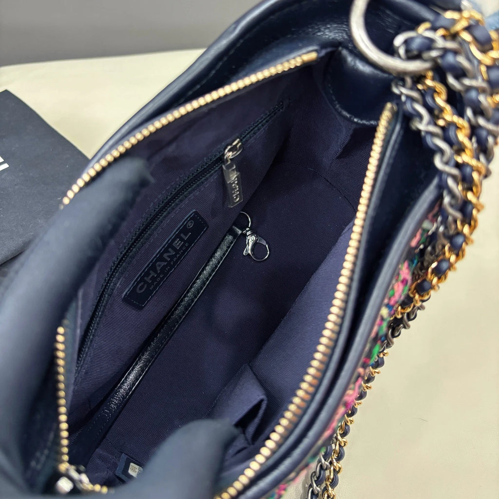 Chanel Gabrielle Chain Shoulder Crossbody Bag Black Gold Women Fashion