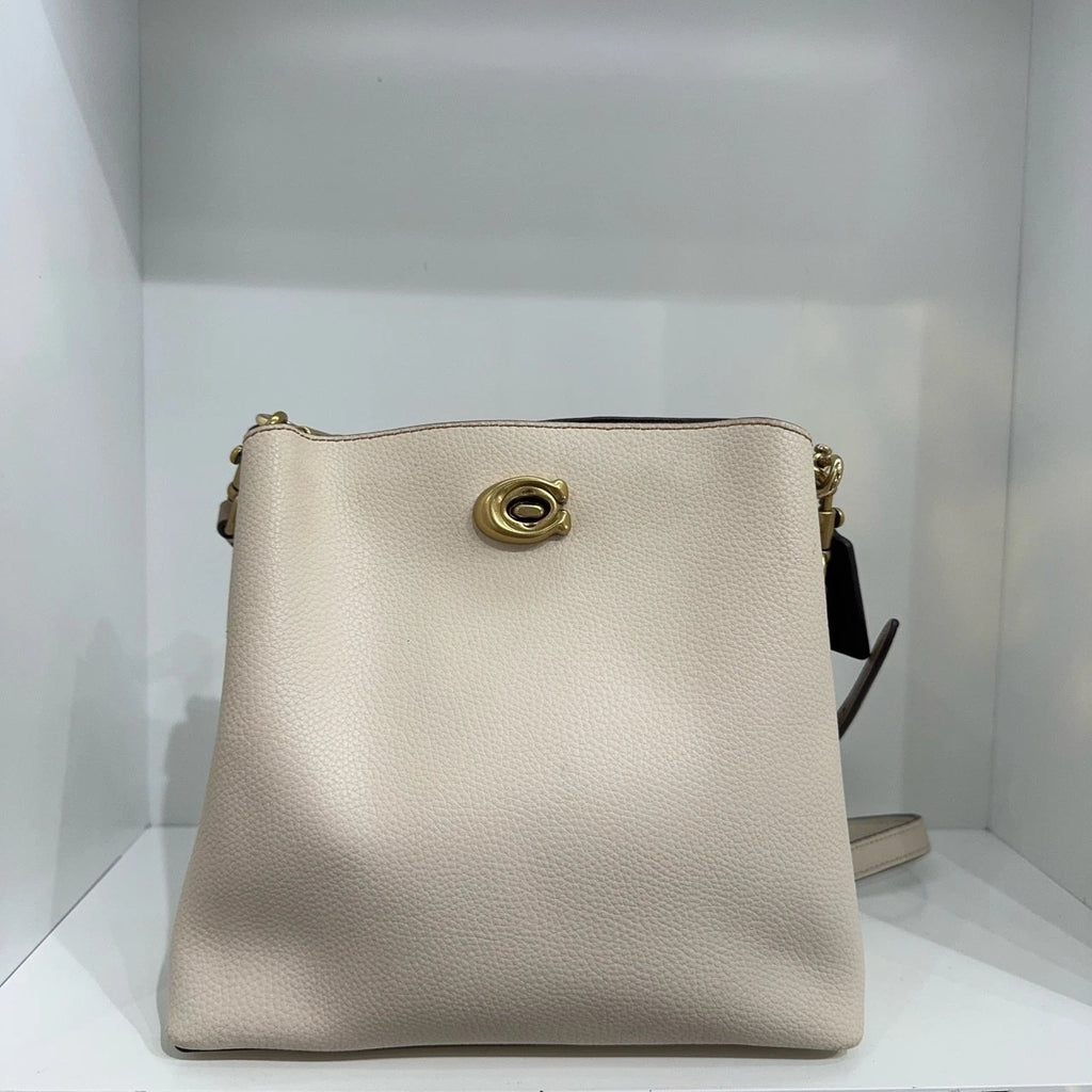 COACH Willow 24 Solid Leather Medium Bucket Bag For Women