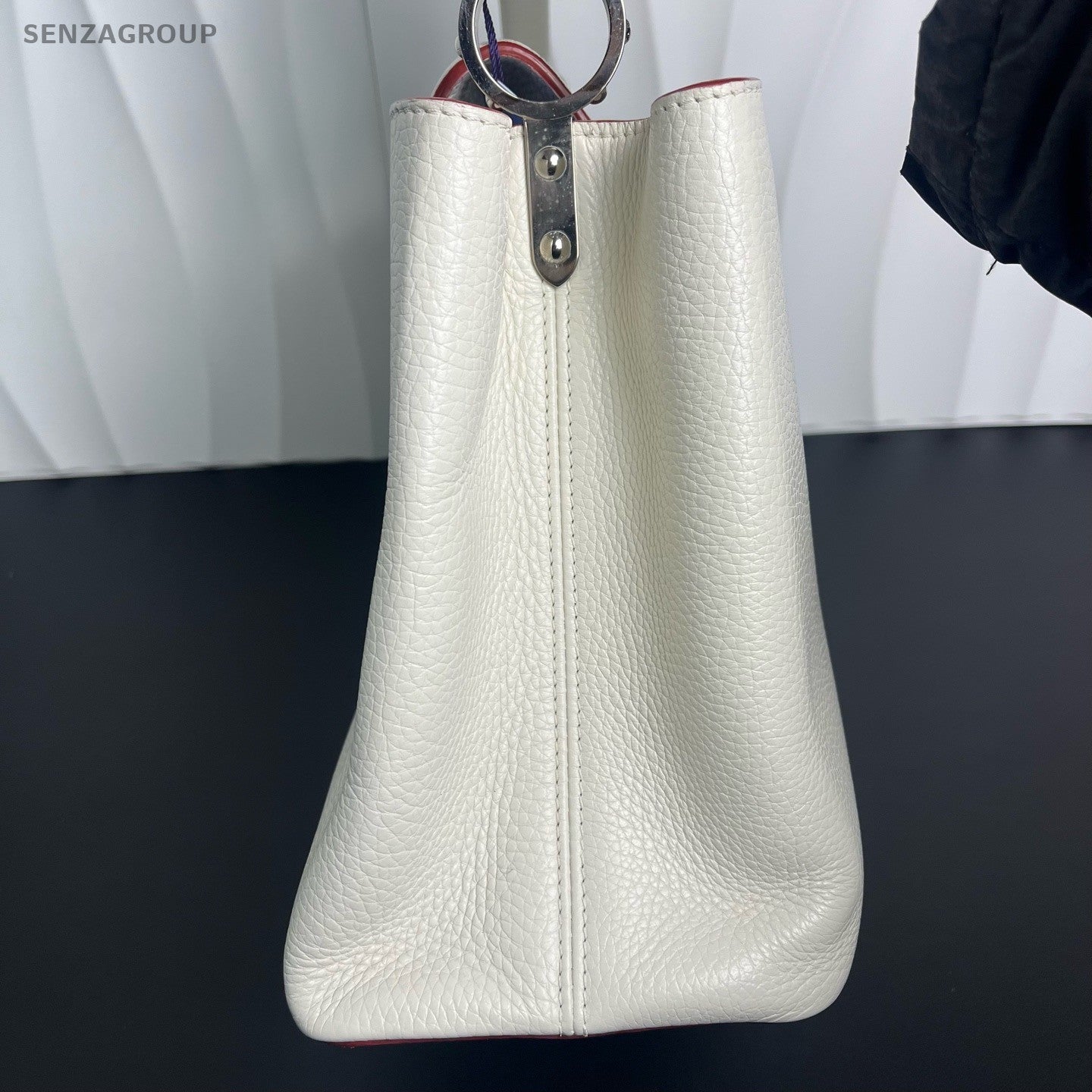 Louis Vuitton Capucines GM Calfskin Top Handle Bag White Silver Women Classic