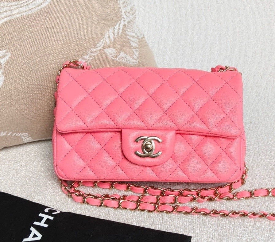 Chanel Classic Flap Mini Lambskin Chain Shoulder Bag Crossbody Pink Gold Women