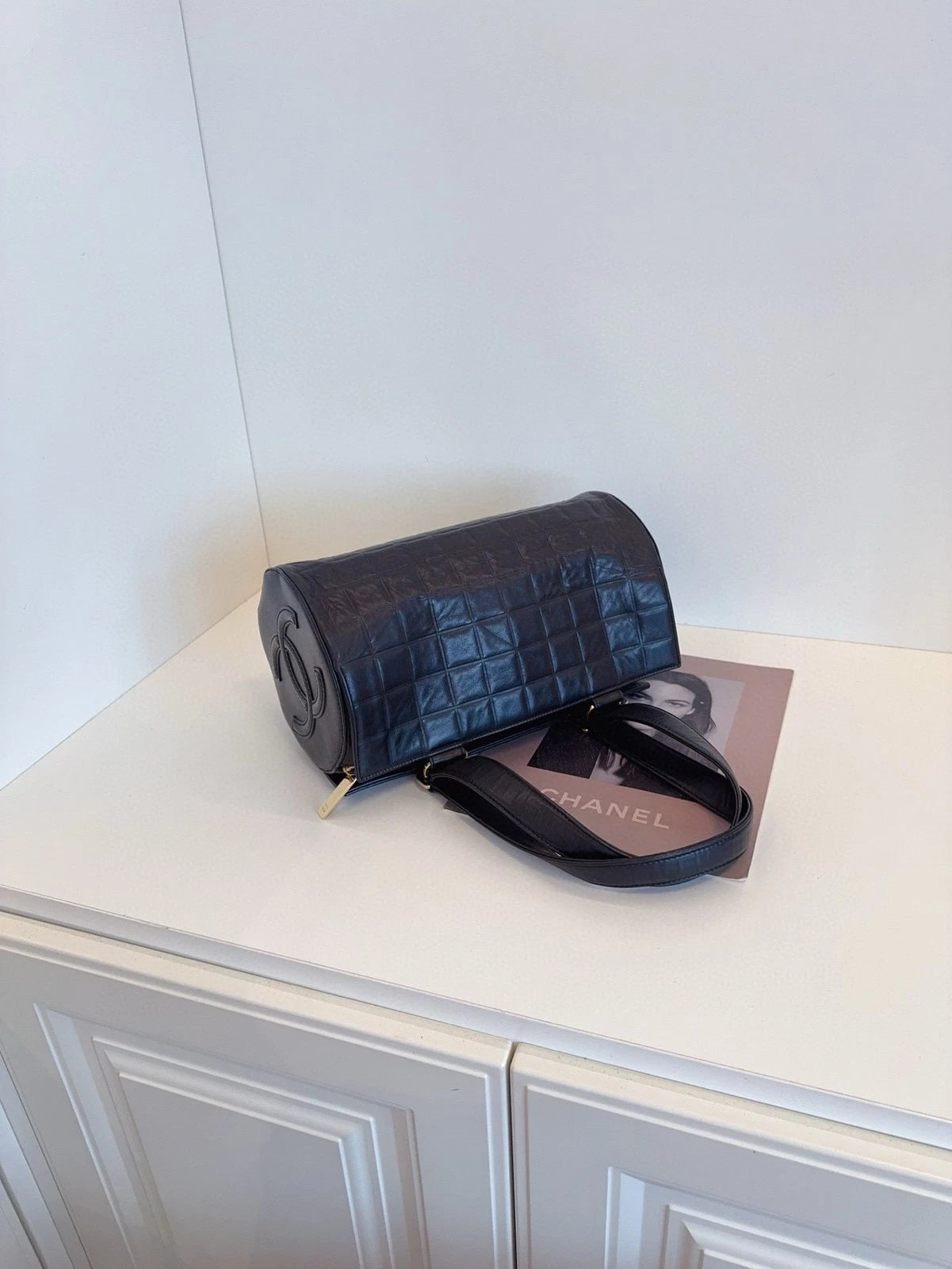 CHANEL Black Gold Leather Cylinder Barrel Shoulder Bag For Women