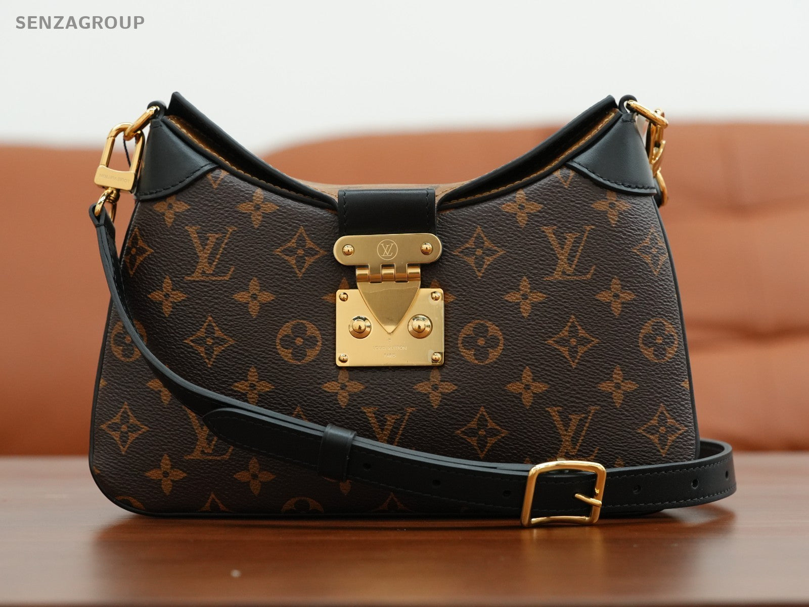 Louis Vuitton Twinny Monogram Shoulder bag Crossbody Women Almost Brand NEW