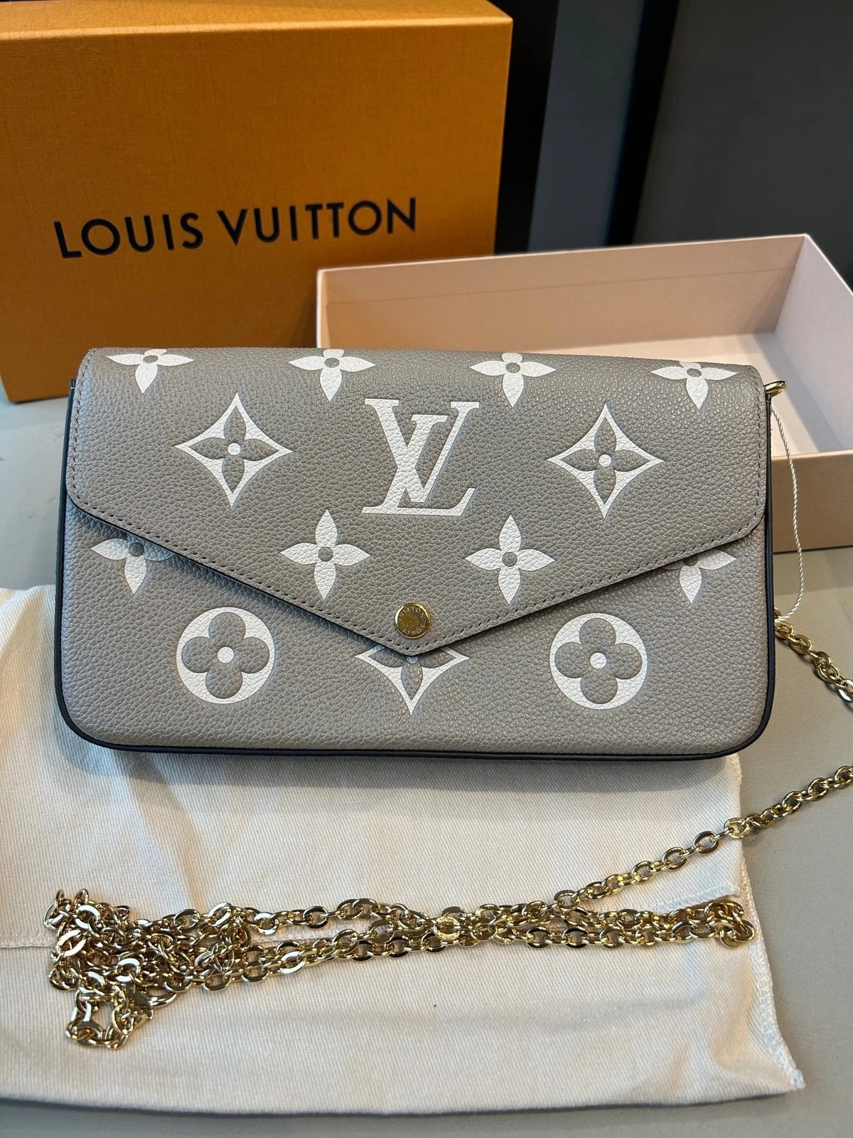 Louis Vuitton Pochette Felicie Gray 3-in-1 Gold Chain Crossbody Bag