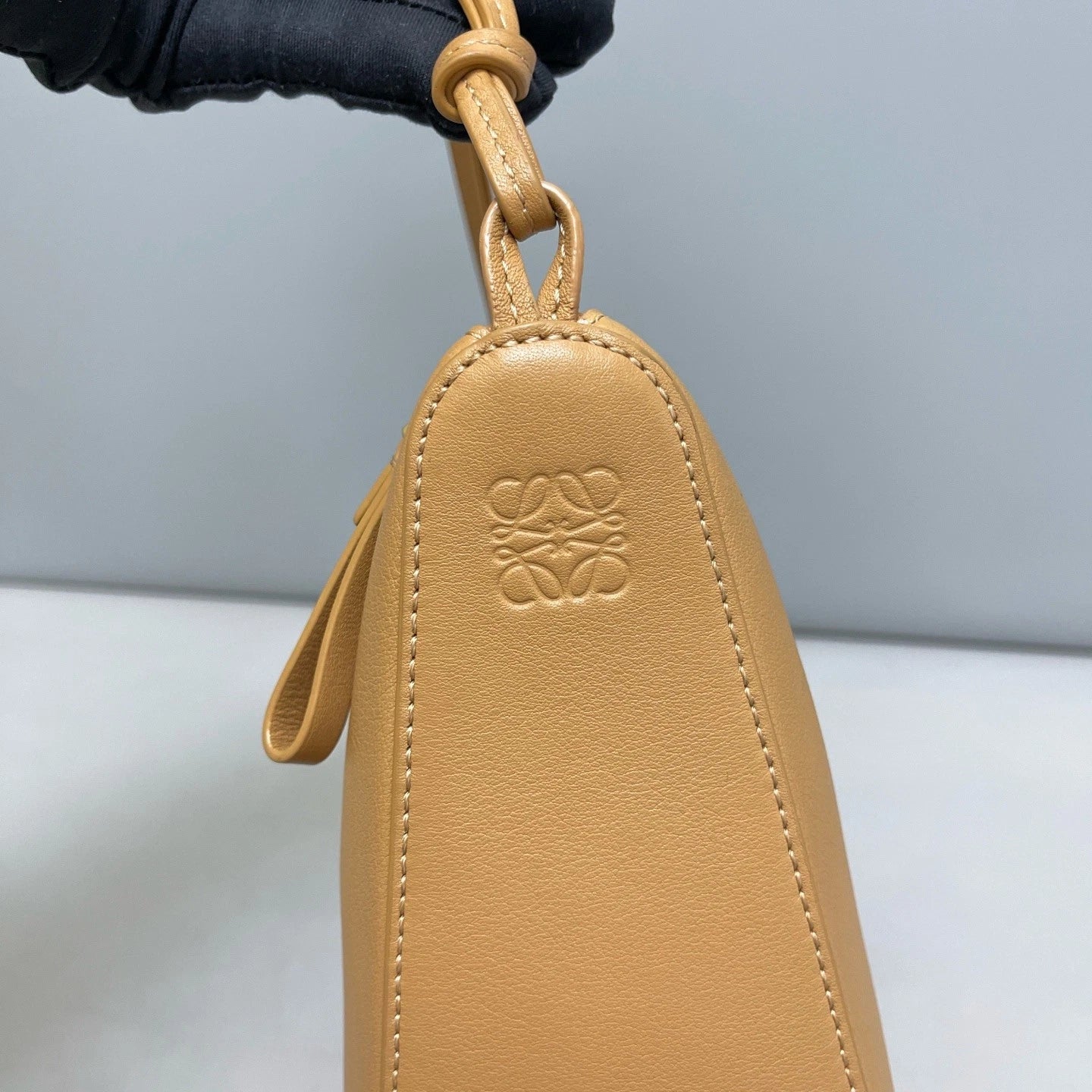 Authentic Loewe Hammock Hobo Calfskin Shoulder Crossbody Bag Brown