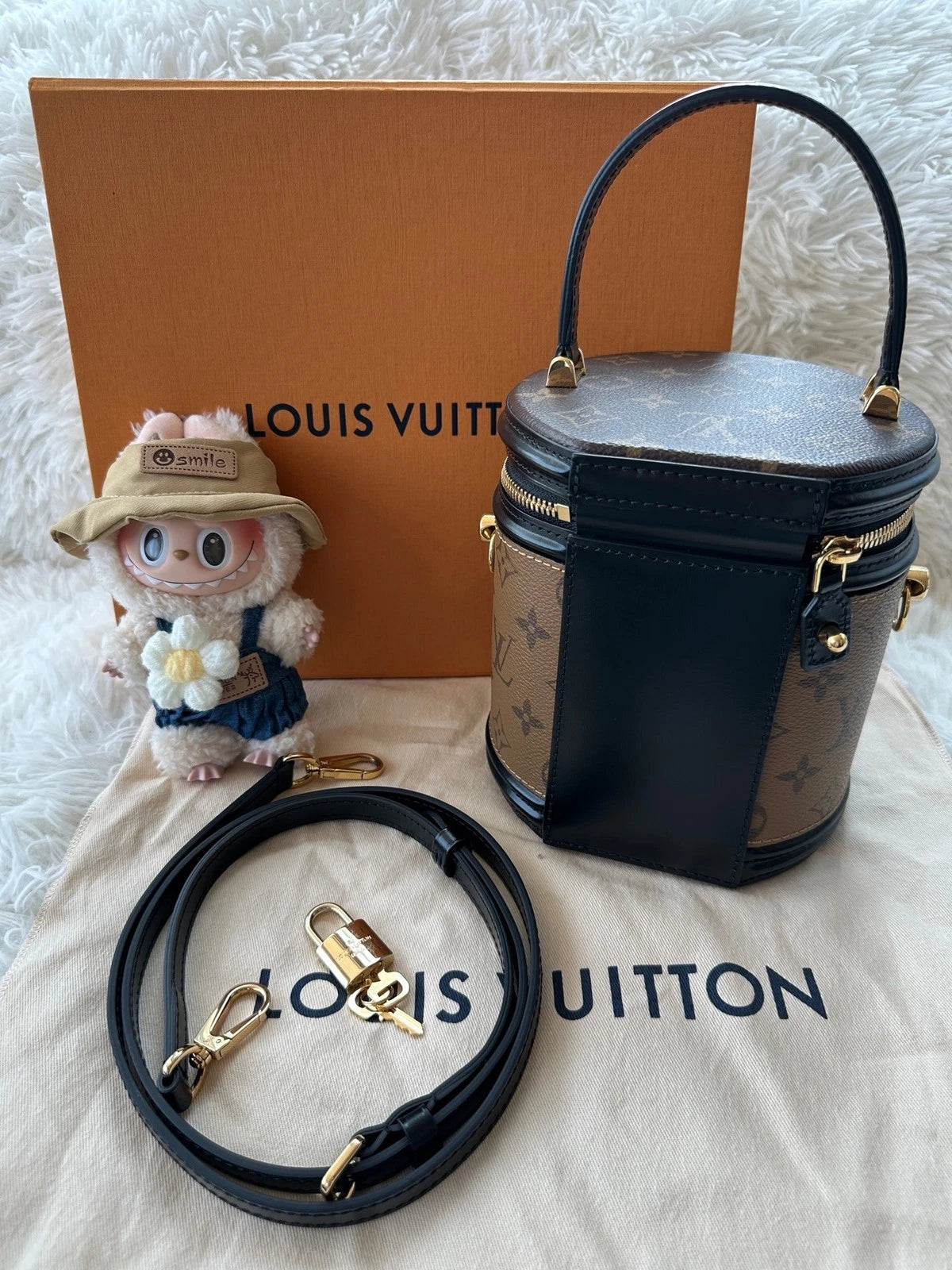 Pre-owned Louis Vuitton Monogram Canvas Bucket Bag For Women