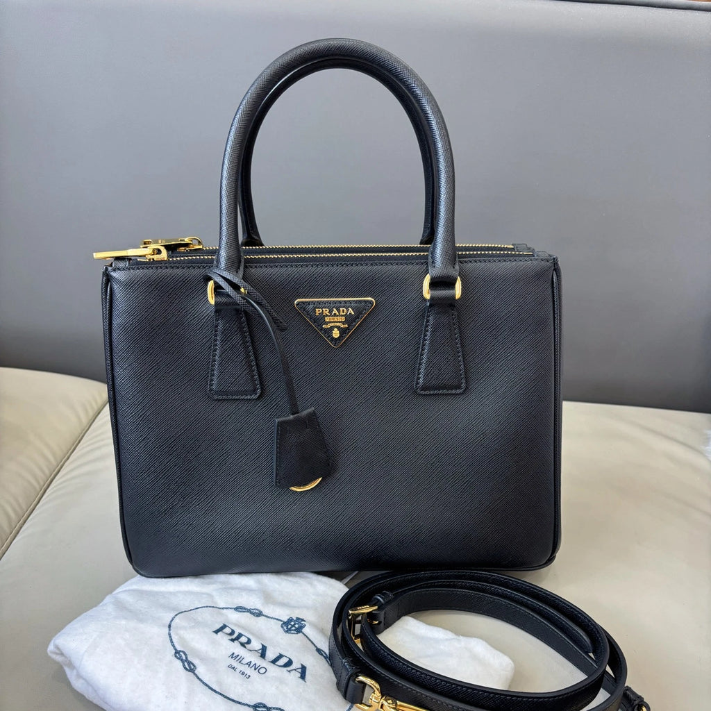 Excellent Prada Galleria Calfskin Black Handbag Crossbody Gold Hardware