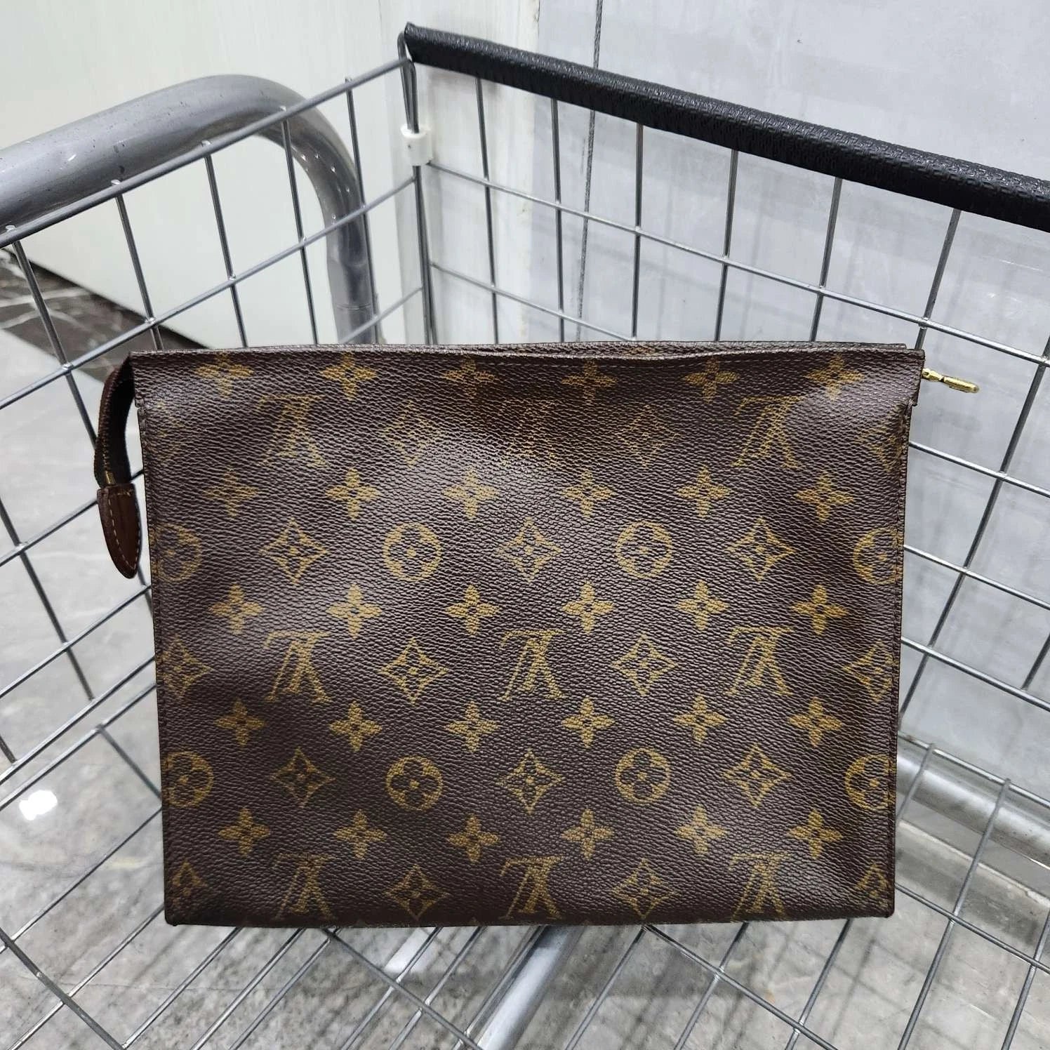 Louis Vuitton Monogram Canvas Clutch Pouch For Women