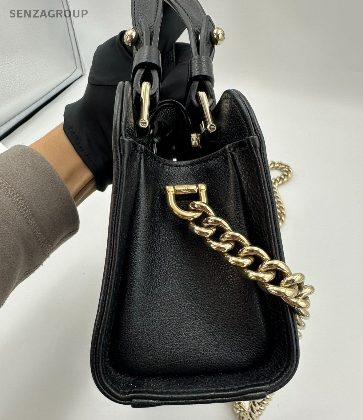 Chanel Diamond Chain Shoulder Crossbody Top Handle Bag Black Gold Women Classic