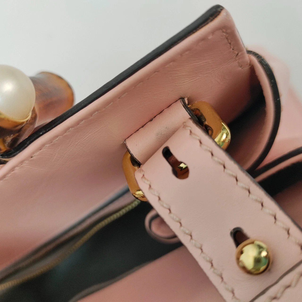 SJ0001 Gucci Nymphaea Pink Smooth Calfskin Bamboo Top Handle Bag XP02052
