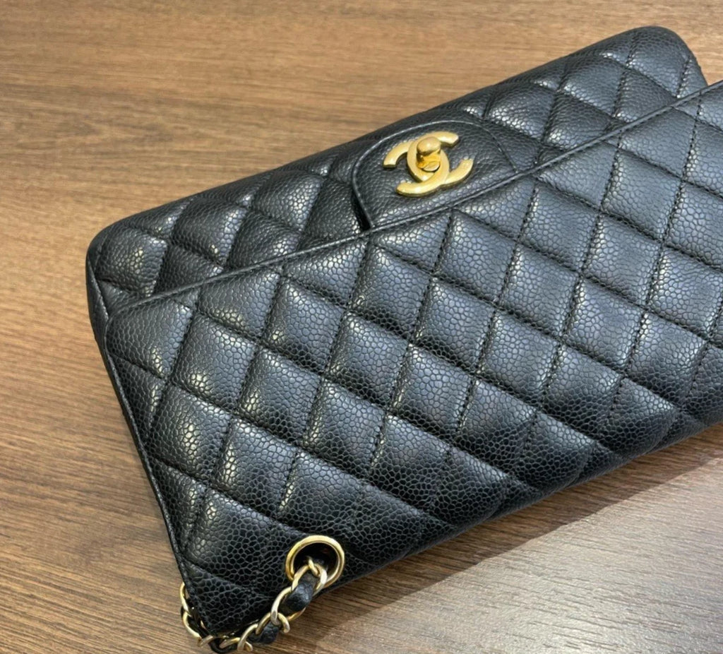 Chanel Classic Flap MM Chain Shoulder Bag Turn Lock Black Women Fashion