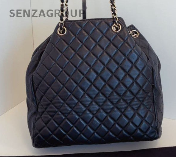 Chanel Diamond Chain Bucket Shoulder Bag Crossbody Black Gold Women Classic