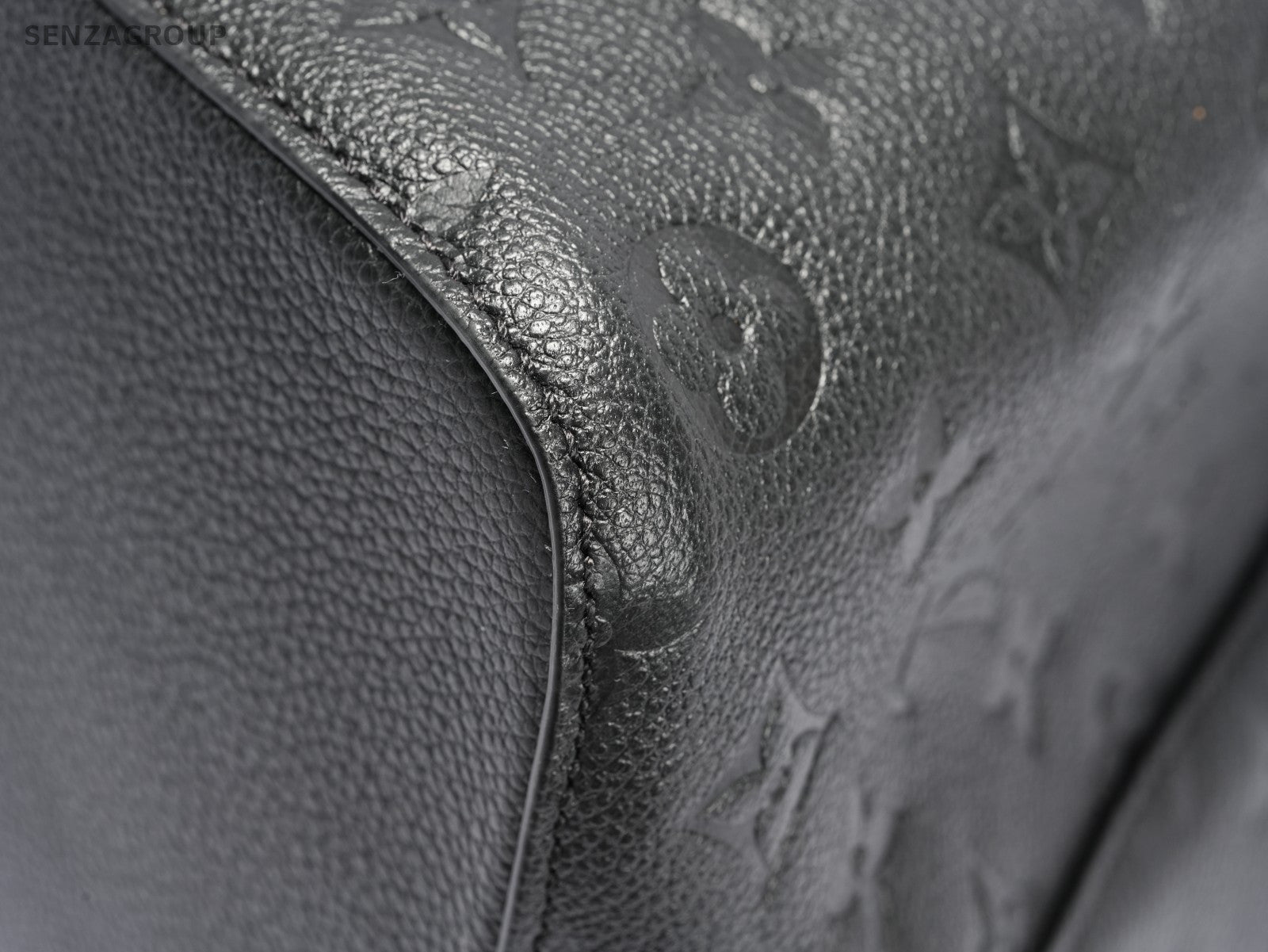 Louis Vuitton M45256 Black Empreinte NéoNoé MM chip version Shoulder Handbag