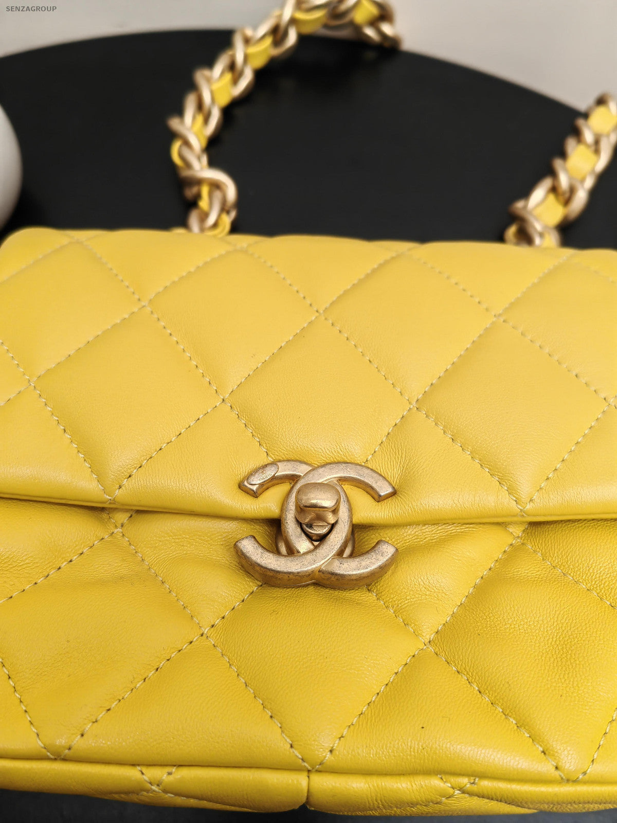 Chanel Classic Flap Quilted Chain Shoulder Bag Yellow Gold Hardware
