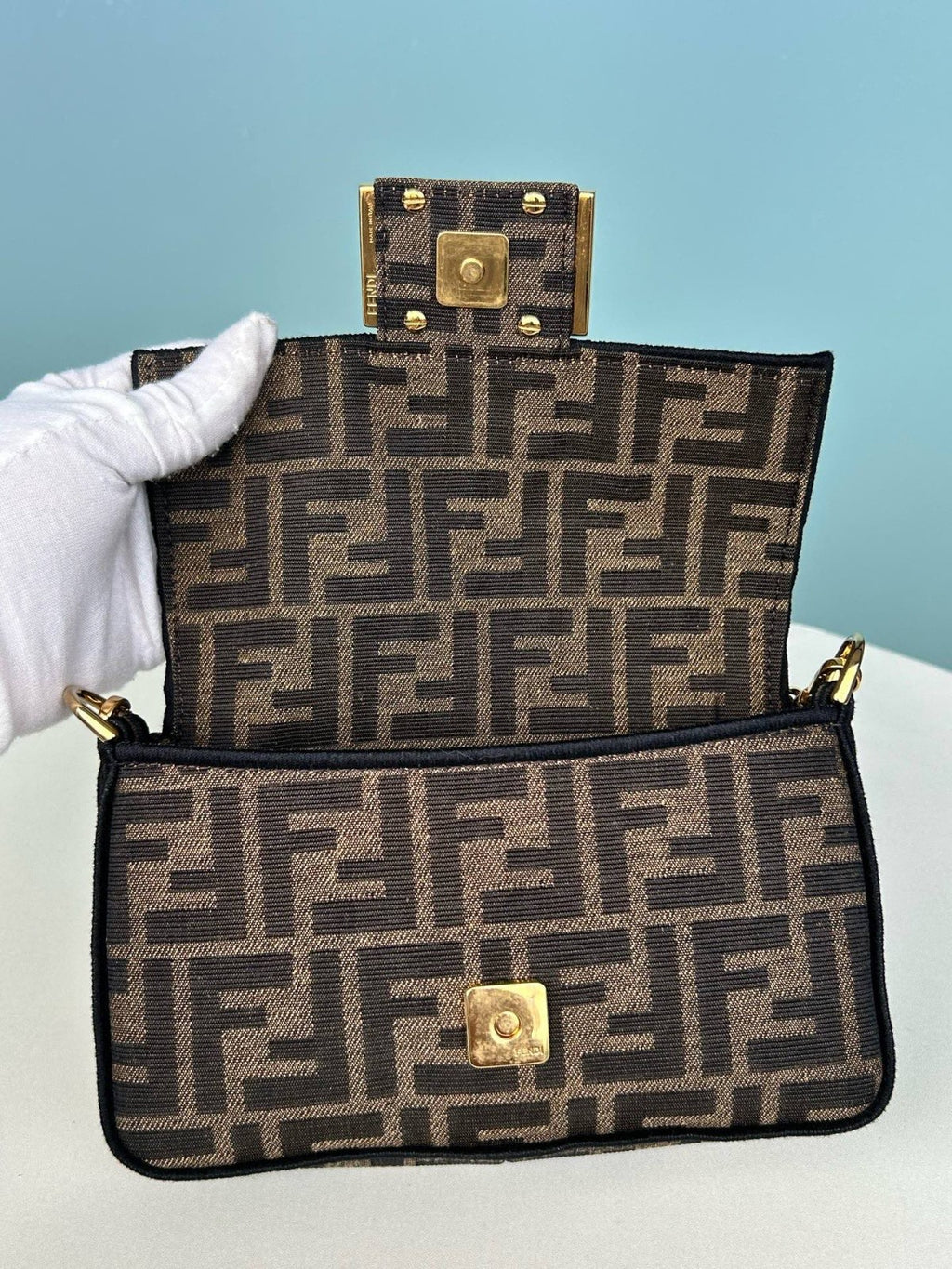 Fendi Baguette Mini Chain Top Handle Crossbody Brown Gold Women Classic
