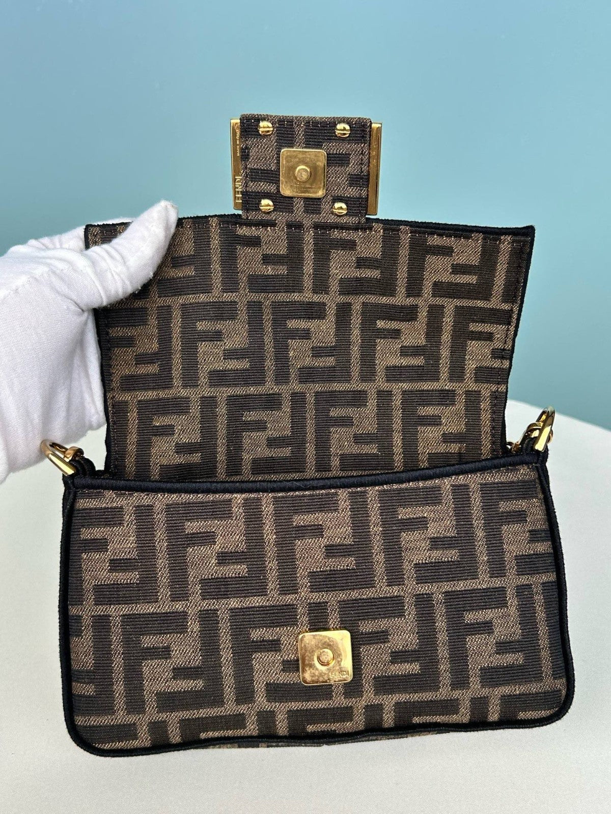 Fendi Baguette Mini Chain Top Handle Crossbody Brown Gold Women Classic