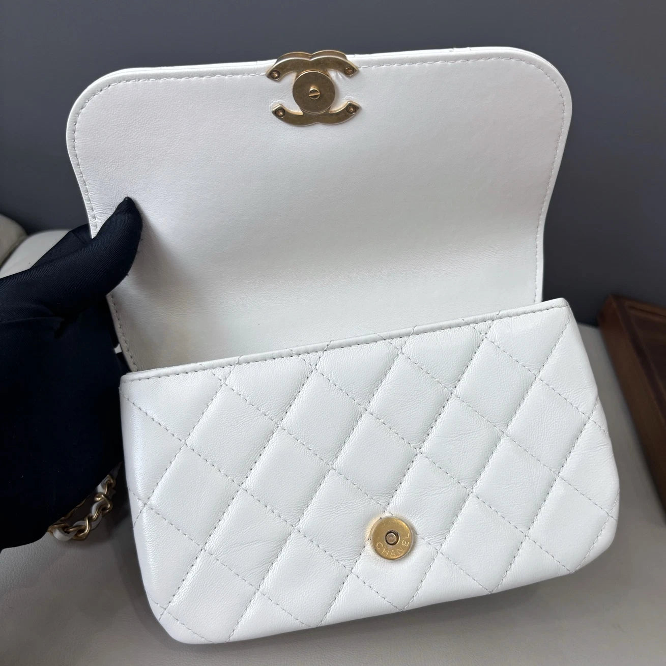 Chanel Chain 2Ways Oil Wax Lambskin Shoulder Crossbody Bag White Women