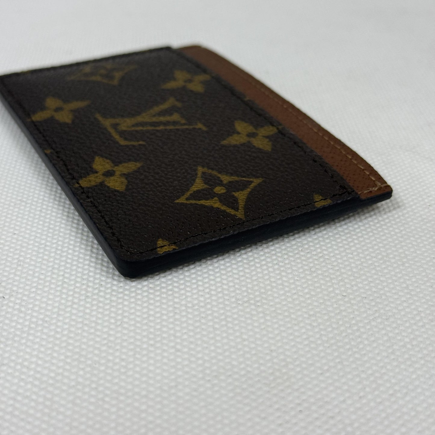 #1 - SJ0001  Louis Vuitton card holder
