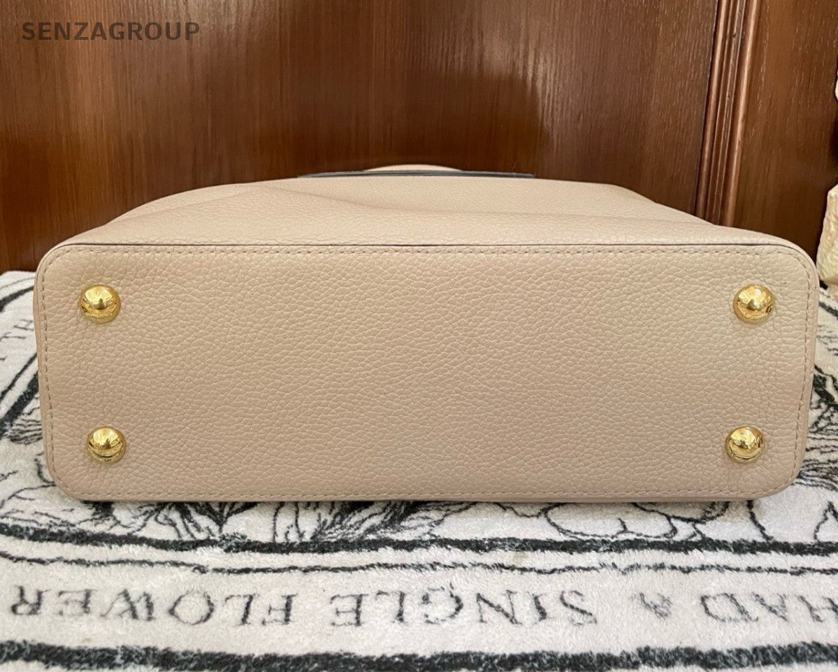 Louis Vuitton Capucines MM Top Handle Bag Crossbody Apricot Gold Women Classic