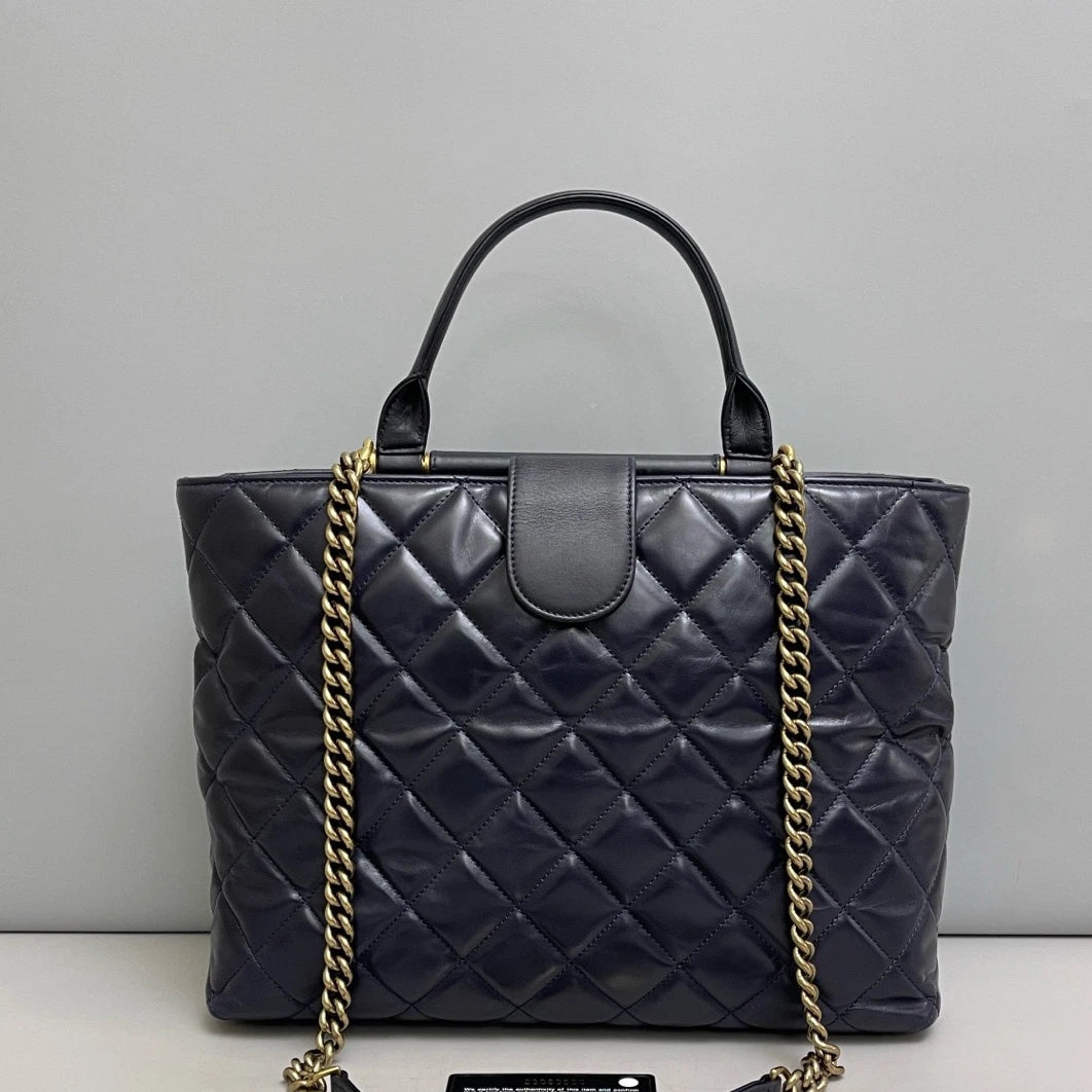 Chanel Calfskin Tote Chain Shoulder Bag Top Handle Bag Diamond Women Classic