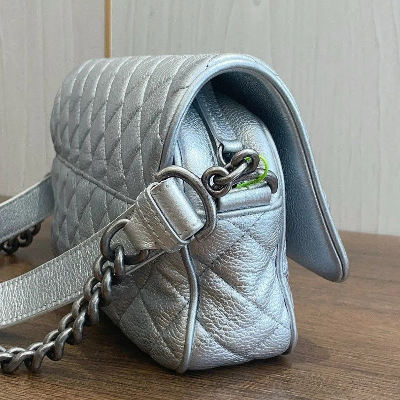 Chanel Easy Flag Classic Flap Calfskin Silver Chain Shoulder Bag Diamond