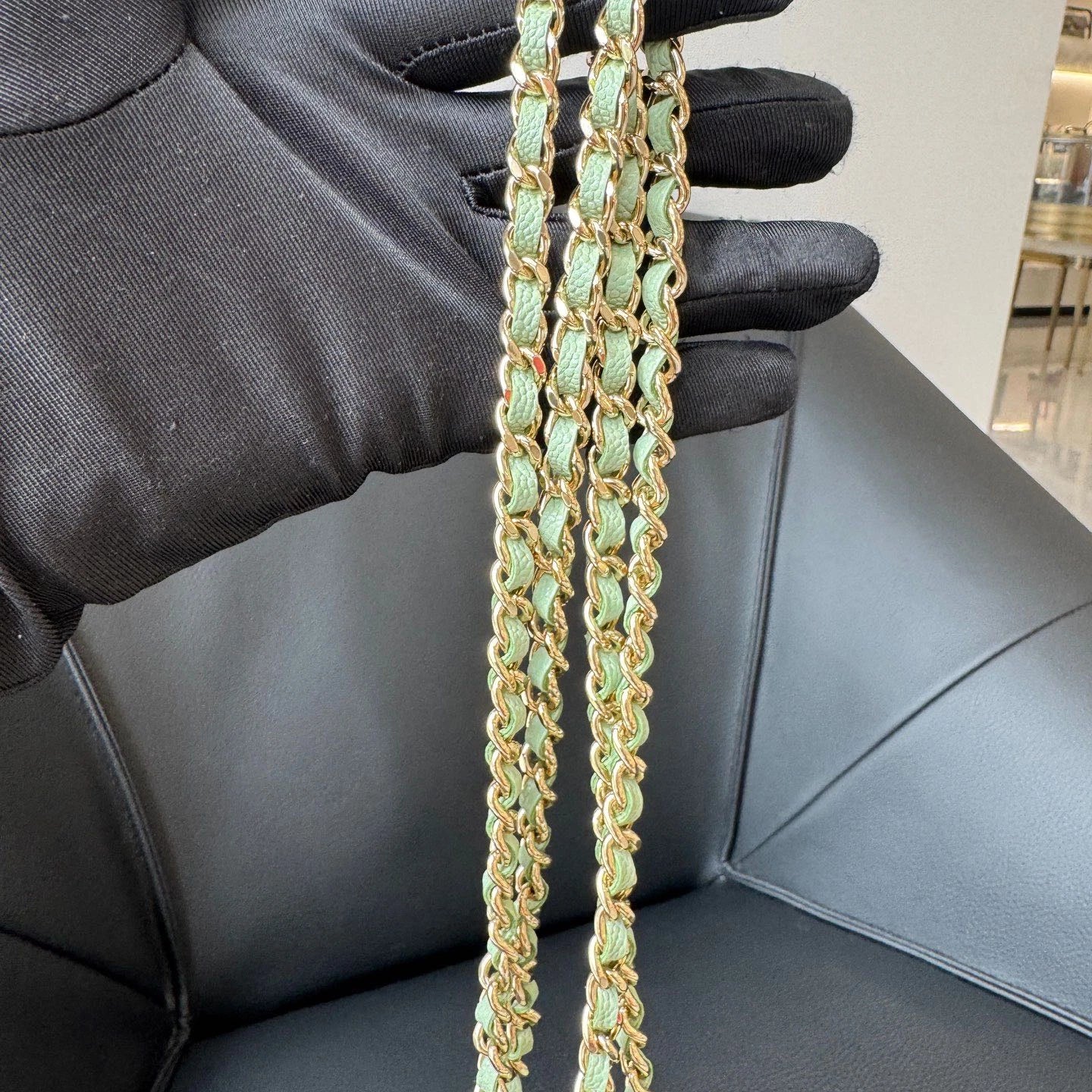 Chanel Vanity Gold Green Crossbody Chain Bag Excellent