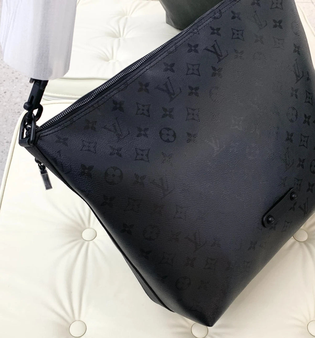 Louis Vuitton Vagabond Hobo Monogram Calfskin Shoulder Bag Crossbody Bag Women S