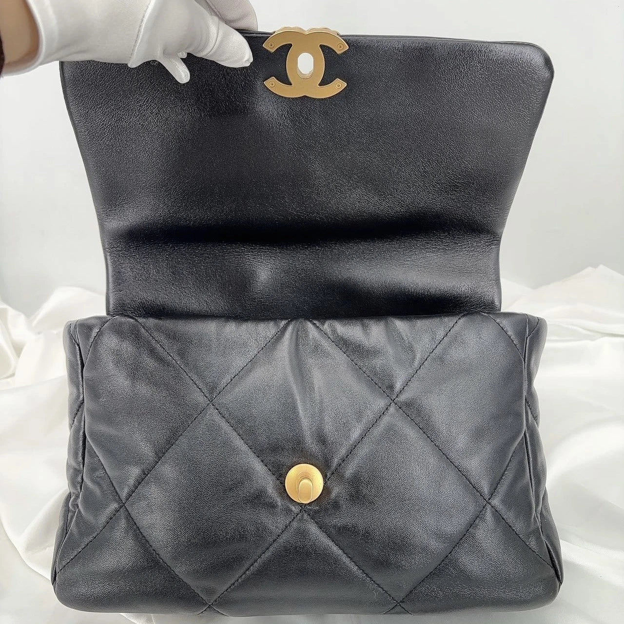 CHANEL 19 Medium Black Gold Lambskin Shoulder Bag for Women