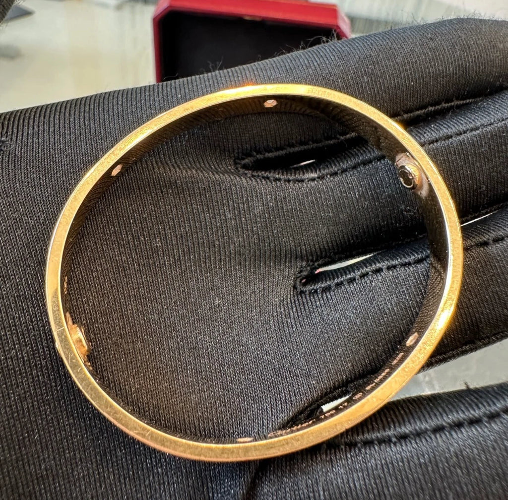 Authentic Cartier Love Classic Bracelet 4 Diamonds 18K Rose Gold Bangle Size17