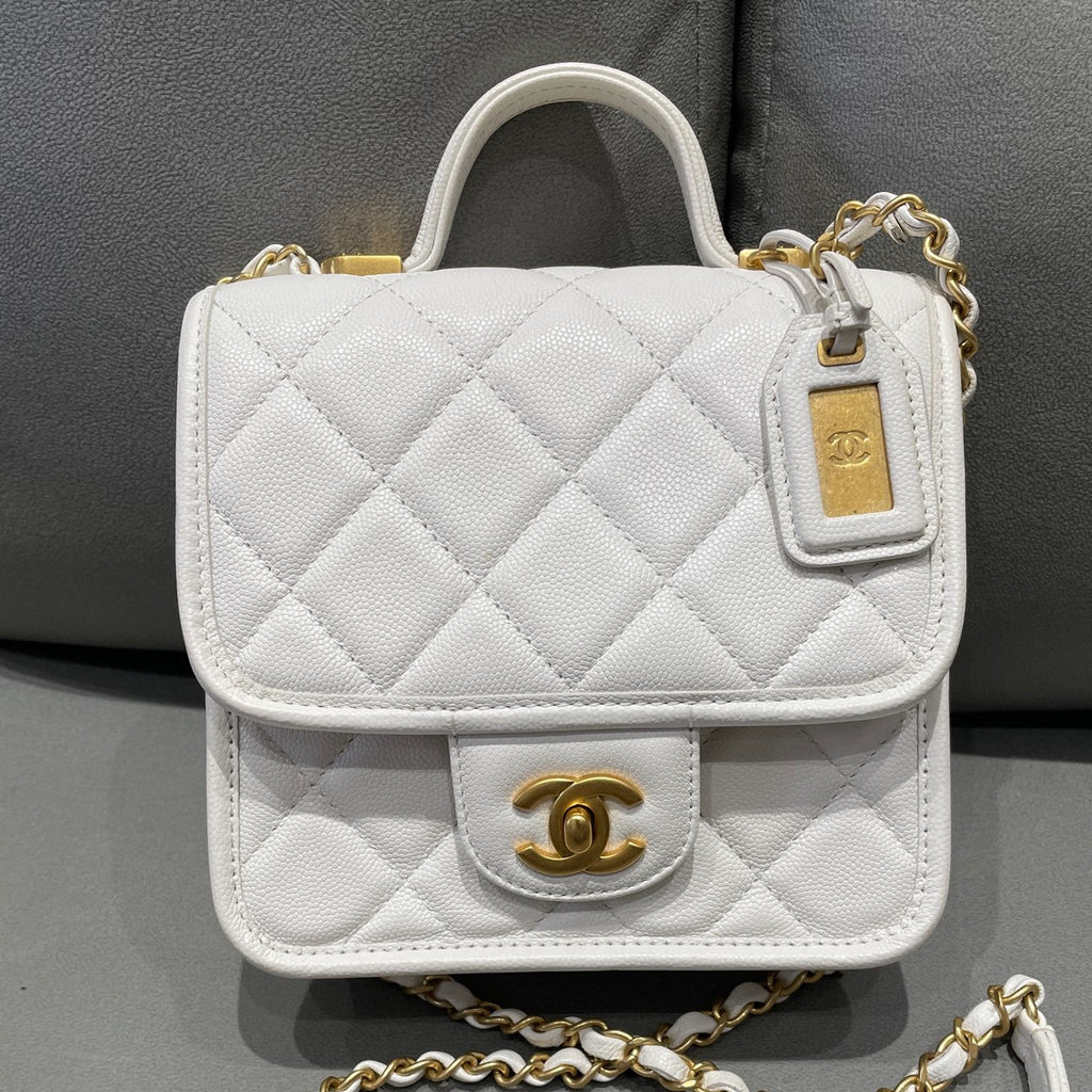 Chanel Quilted Messenger Chain Shoulder Crossbody Bag Platinum Women's Fashion