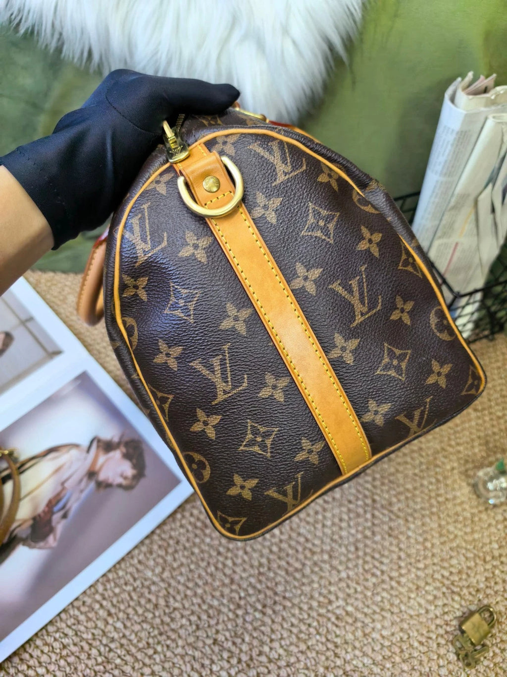 Louis Vuitton Speedy 30 Tote Monogram Top Handle Crossbody Bag Unisex