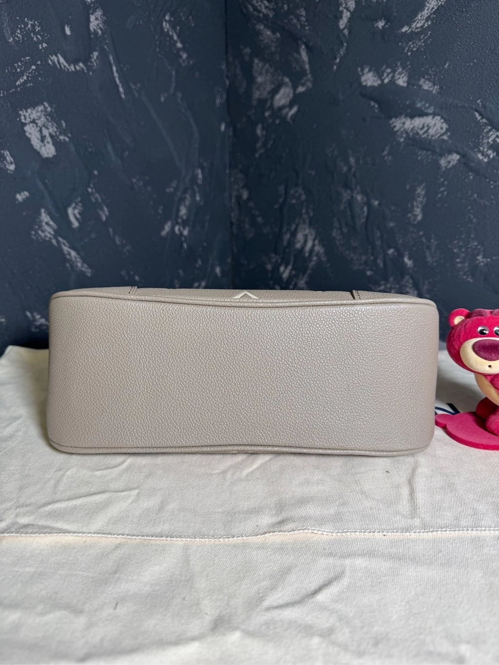 Louis Vuitton Boulogne Shoulder Bag Gray Gold Hardware