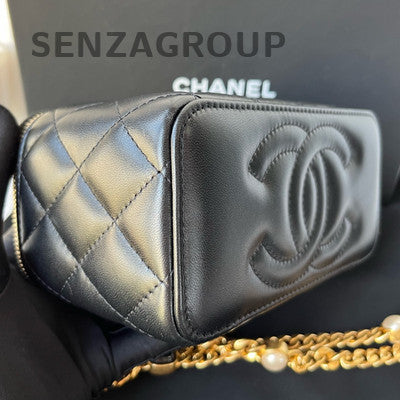 Chanel Black Gold Quilted Cosmetic Chain Shoulder Bag Classic Fashion