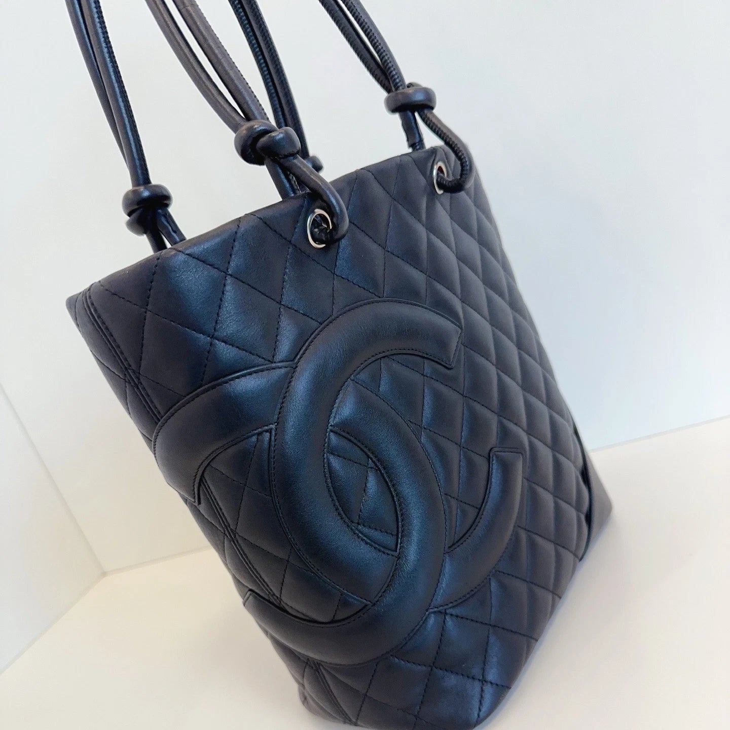 Chanel So Black Bucket Diamond Top Handle Shoulder Bag Black Women Fashion