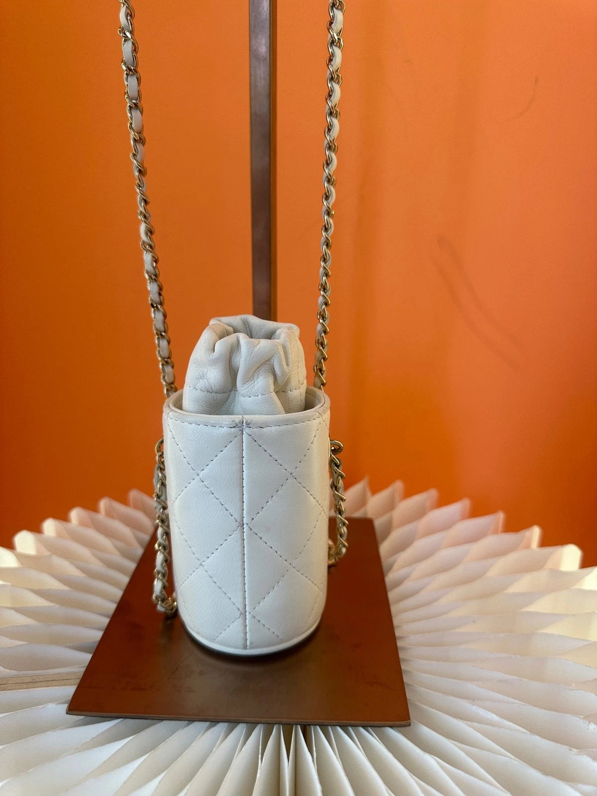 CHANEL White Gold Chain Bucket Bag For Women