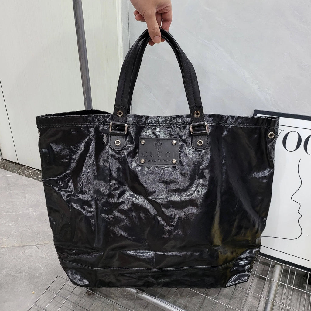 GUCCI Black Patent Tote Handbag Shoulder Bag For Women