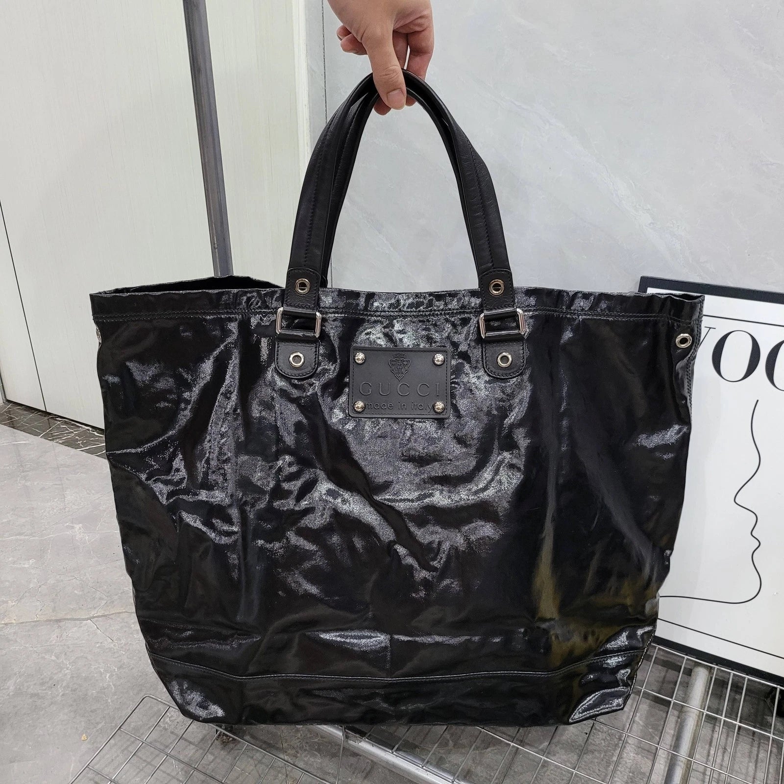 GUCCI Black Patent Tote Handbag Shoulder Bag For Women