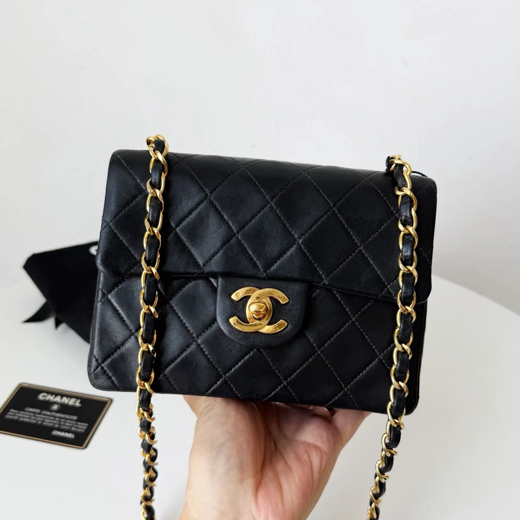 Chanel Classic Flap Mini Chain Shoulder Crossbody Black Gold Women Vintage