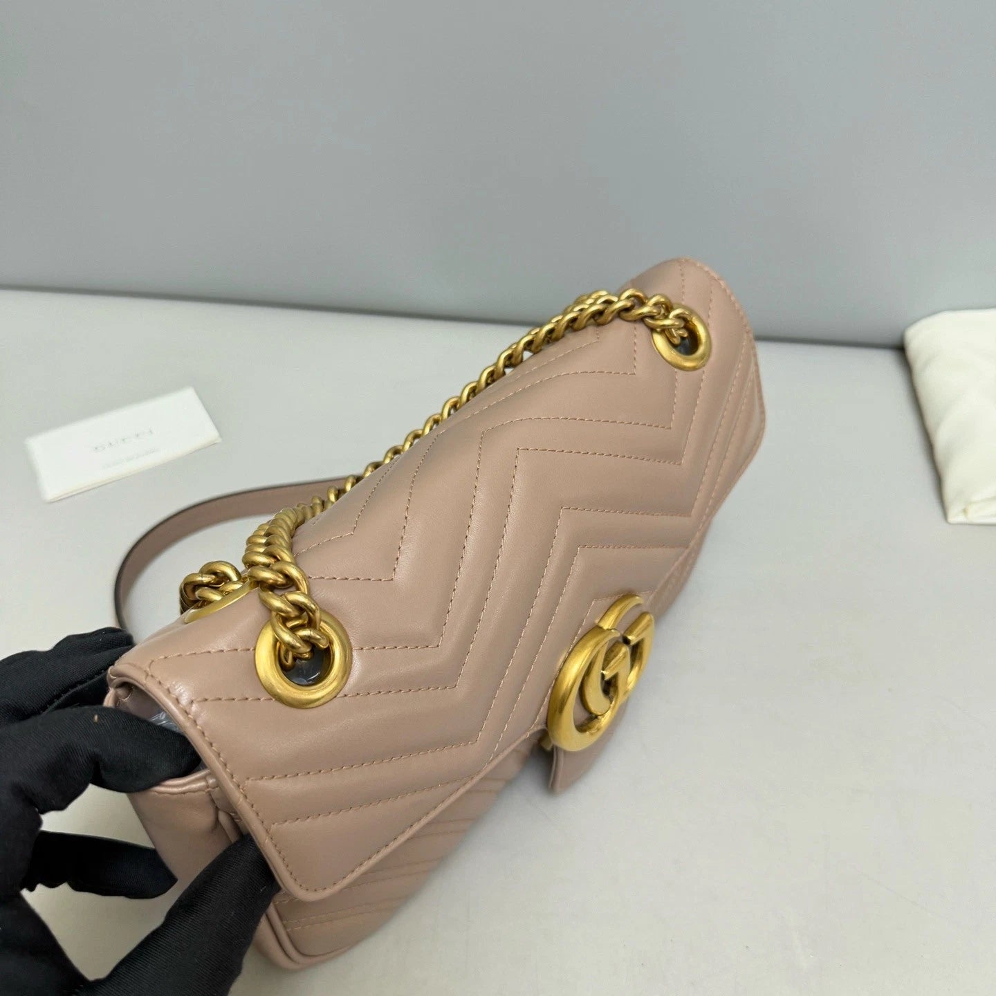 Authentic Gucci Marmont MM Calfskin Chain Shoulder Crossbody Bag Beige GHD