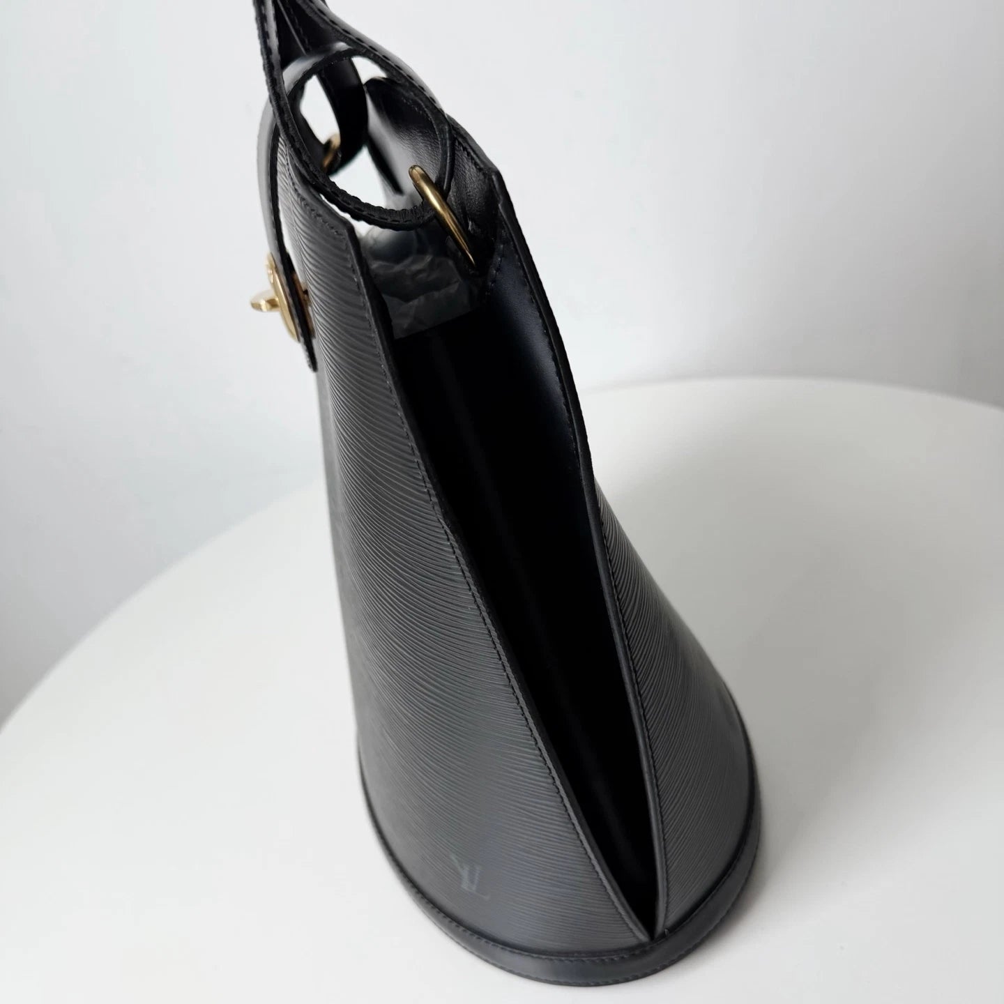 Louis Vuitton Cluny Epi Leather Black Shoulder Bag Crossbody Excellent