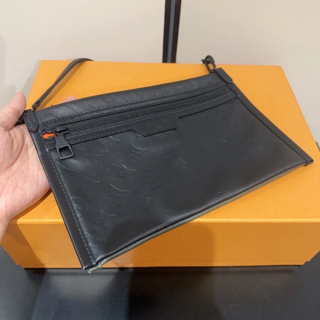 Louis Vuitton Limited 2-in-1 Flat Messenger Calfskin Crossbody Women