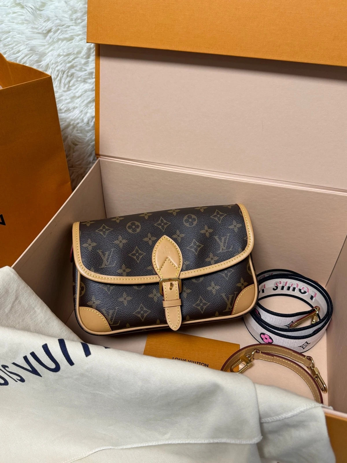 Louis Vuitton Canvas Baguette Shoulder Bag For Women